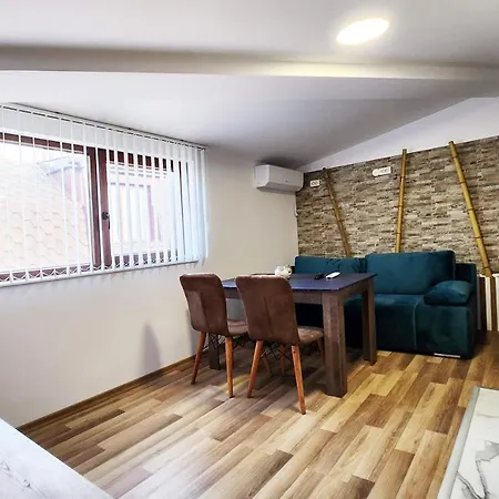 Apartment Varna شقة *